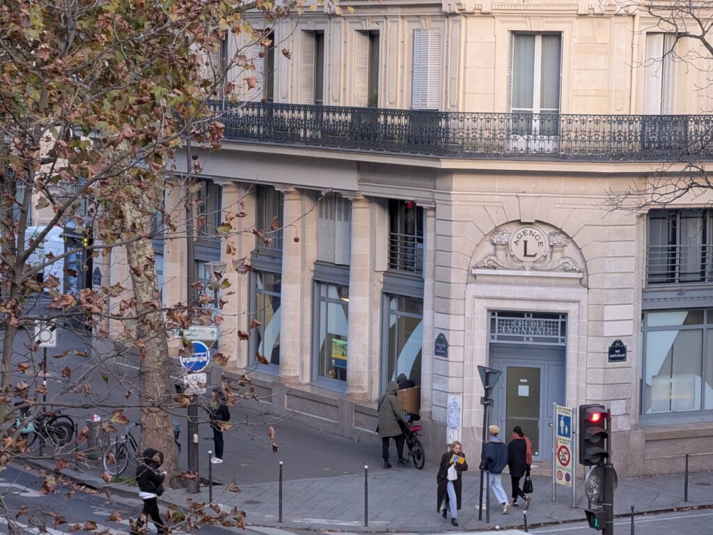 Le zoom x5 du Pixel 10 Pro Fold est vraiment moins bon que celui du Pixel 10 Pro. On perd beaucoup de détails.