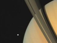 Saturne immortalisée par Voyager 1. // Source : NASA/JPL-Caltech (photo recadrée)