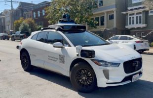 Un taxi Waymo à San Francisco.