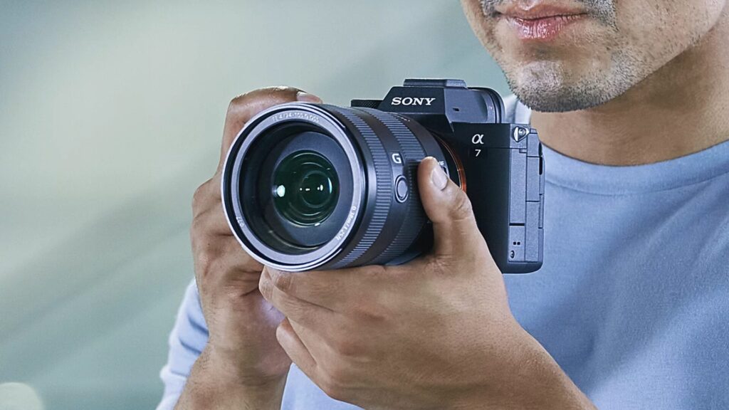 L'appareil photo hybride Sony a7 // Source : Sony