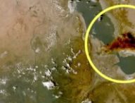 Éruption du volcan. // Source : Via X @ESA_EO (photo recadrée et annotée)