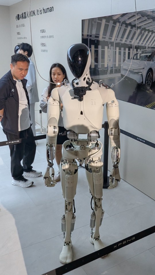 Xpeng Iron réagit au public du salon de Shanghai  // Source : Raphaelle Baut pour Numerama