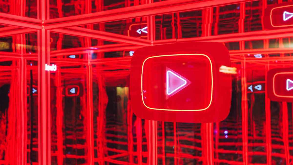 Le logo de YouTube pendant le YouTube Festival à Paris. // Source : YouTube
