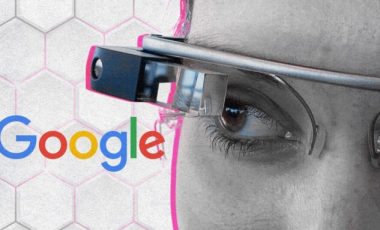 Le monde découvre les Google Glass en juin 2012 lors de la conférence Google I/O. // Source : Numerama / Google / Antonio Zugaldia Le monde découvre les Google Glass en juin 2012 lors de la conférence Google I/O. // Source : Numerama / Google / Antonio Zugaldia