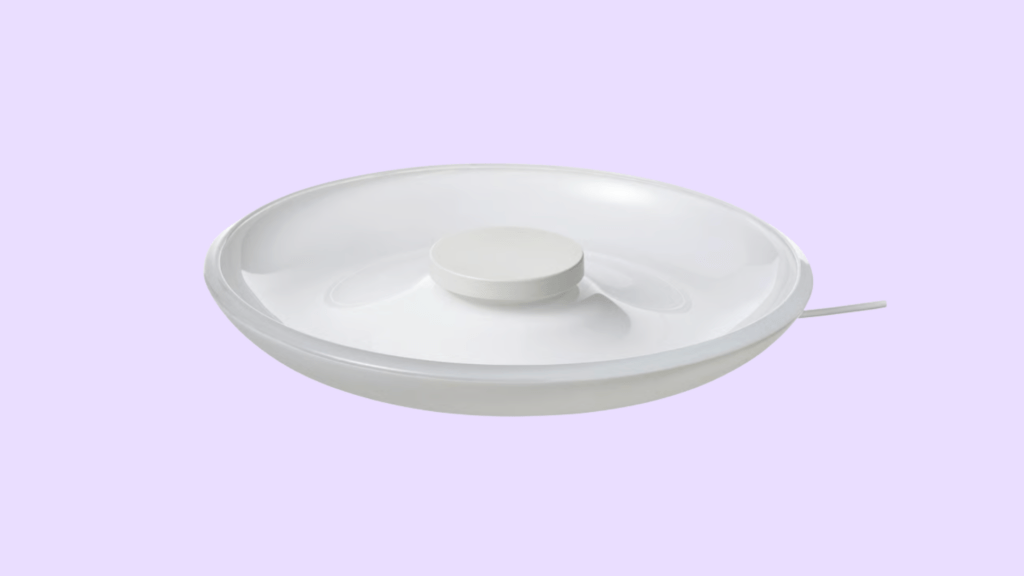 Le vide-poches / chargeur VÄSTMÄRKE, vendu sur IKEA Allemagne // Source : IKEA Le vide-poches / chargeur VÄSTMÄRKE, vendu sur IKEA Allemagne // Source : IKEA