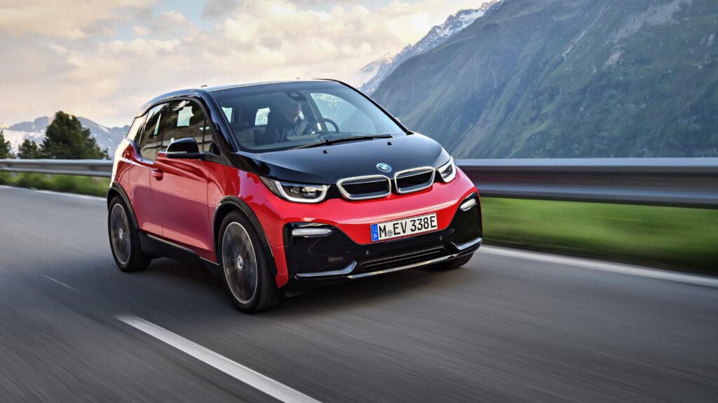 La BMW i3 pouvait embarquer un moteur essence pour devenir un EREV. // Source : BMW