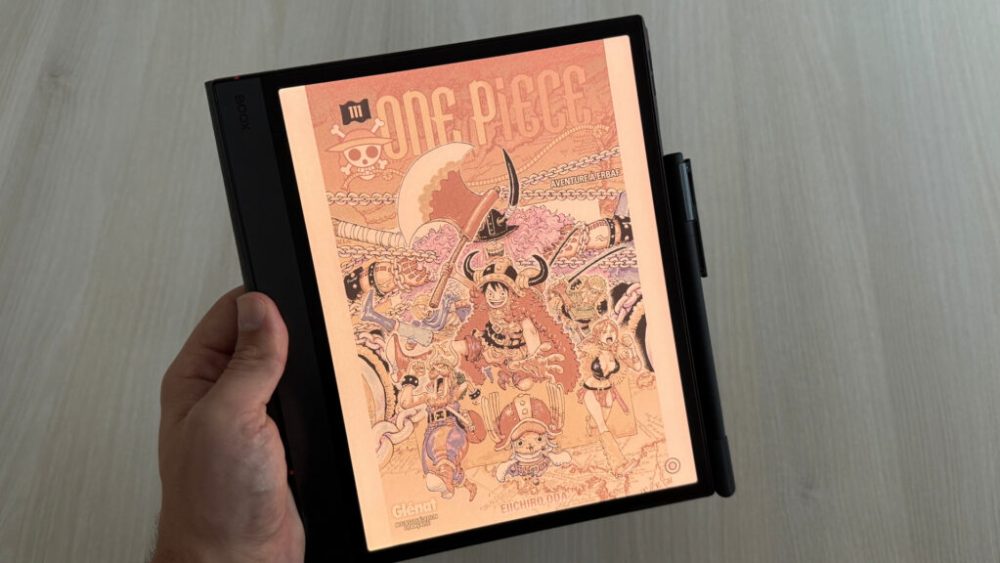 Grâce à sa surface mate anti-reflets, la Note Air5 C reste parfaitement lisible en extérieur, même en plein soleil, là où une tablette classique montre vite ses limites.