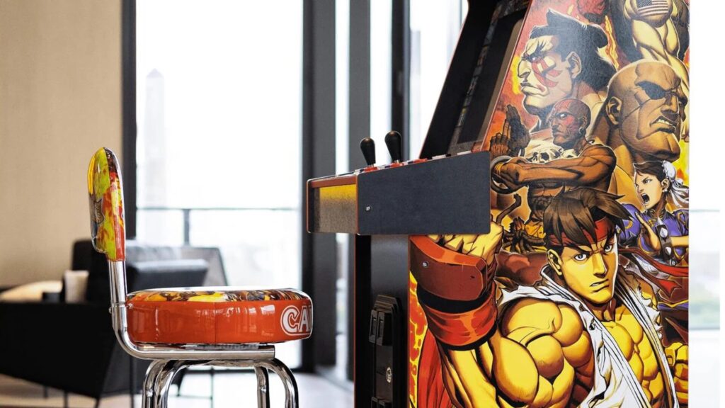 La borne aux couleurs de Street fighter // Source : bargainmax La borne aux couleurs de Street fighter // Source : bargainmax