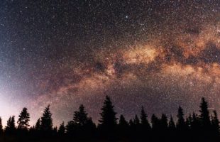 Ciel étoilé. // Source : Envato