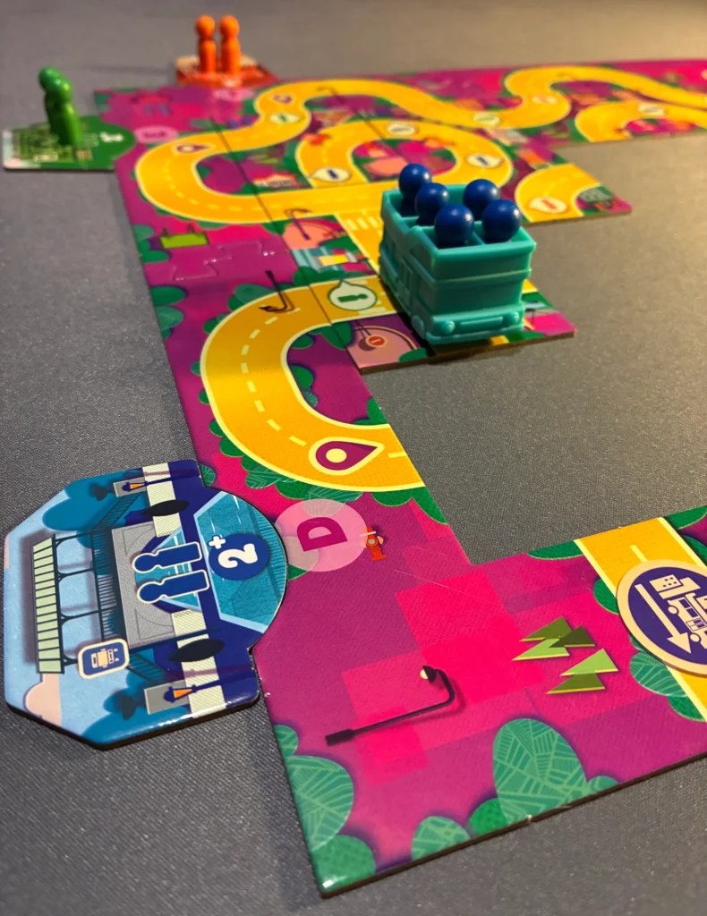 Les touristes bleu en route vers le site bleu. // Source : Sébastien Goetz pour Numerama Les touristes bleu en route vers le site bleu. // Source : Sébastien Goetz pour Numerama