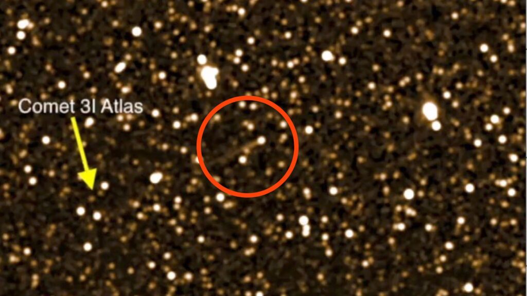 La comète Swan est encerclée en rouge, la comète Atlas est juste à côté. // Source : NASA/Southwest Research Institute (annotation Numerama) La comète Swan est encerclée en rouge, la comète Atlas est juste à côté. // Source : NASA/Southwest Research Institute (annotation Numerama)
