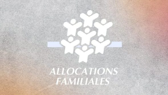 « Un cadeau de Noël pour la France », un hacker agite le spectre d'une immense fuite de la CAF tandis que l'organisme tempère // Source : Montage Numerama