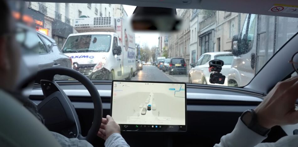 J’ai testé une Tesla en conduite autonome en FRANCE _ elle conduit mieux qu’un humain ___ 9-10 screenshot