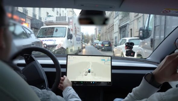 J’ai testé une Tesla en conduite autonome en FRANCE _ elle conduit mieux qu’un humain ___ 9-10 screenshot