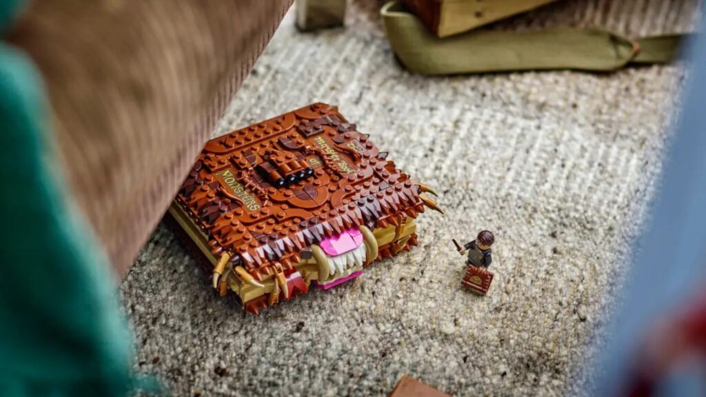 Lego Harry Potter Le monstrueux livre des monstres // Source : Lego Lego Harry Potter Le monstrueux livre des monstres // Source : Lego