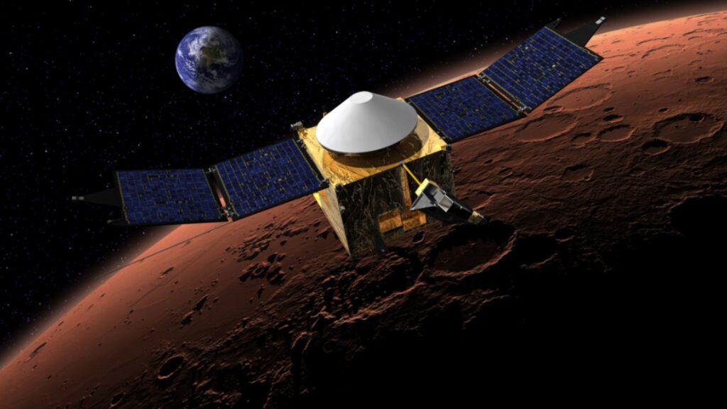 Vue d'artiste de MAVEN. // Source : Nasa/GFSC (image recadrée) Vue d'artiste de MAVEN. // Source : Nasa/GFSC (image recadrée)