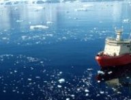 Le navire Nathaniel B. Palmer en Antarctique. // Source : NSF/Wikimedia Commons Le navire Nathaniel B. Palmer en Antarctique. // Source : NSF/Wikimedia Commons