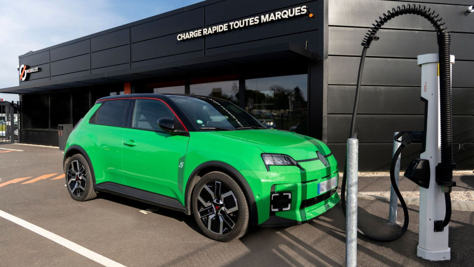 Â« De sÃ©rieux dÃ©fauts de conseils Â» : des propriÃ©taires de Renault 5 dÃ©couvrent...