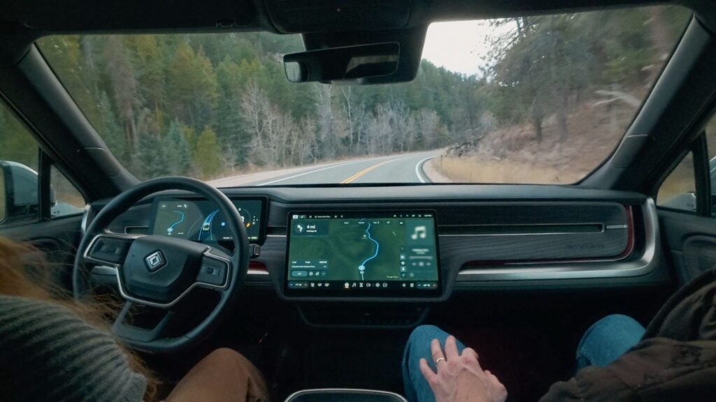 Rivian a dévoilé ses plans pour développer sa conduite autonome. // Source : Rivian Rivian a dévoilé ses plans pour développer sa conduite autonome. // Source : Rivian