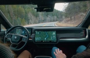Rivian a dévoilé ses plans pour développer sa conduite autonome. // Source : Rivian Rivian a dévoilé ses plans pour développer sa conduite autonome. // Source : Rivian