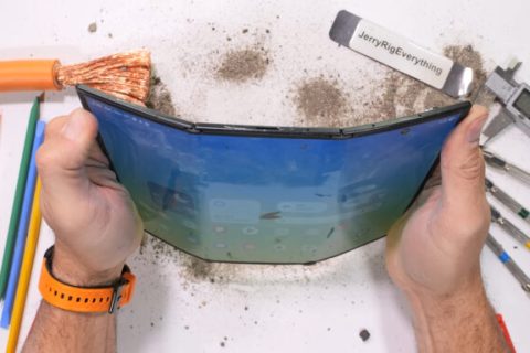 Galaxy Z TriFold // Source : JerryRigEverything