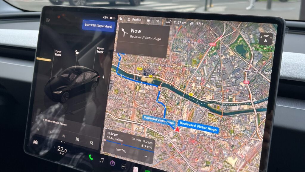 Le bouton magique qui lance la conduite autonome. // Source : Robin San Vicente pour Numerama Le bouton magique qui lance la conduite autonome. // Source : Robin San Vicente pour Numerama