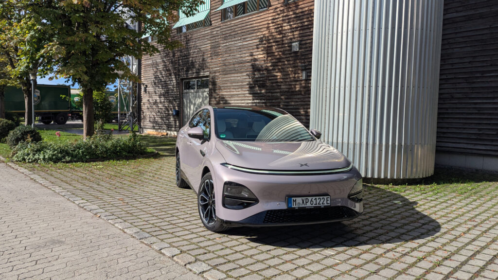 Xpeng G6 Performance (2025) &agrave; l'essai // Source : Raphaelle Baut pour Numerama