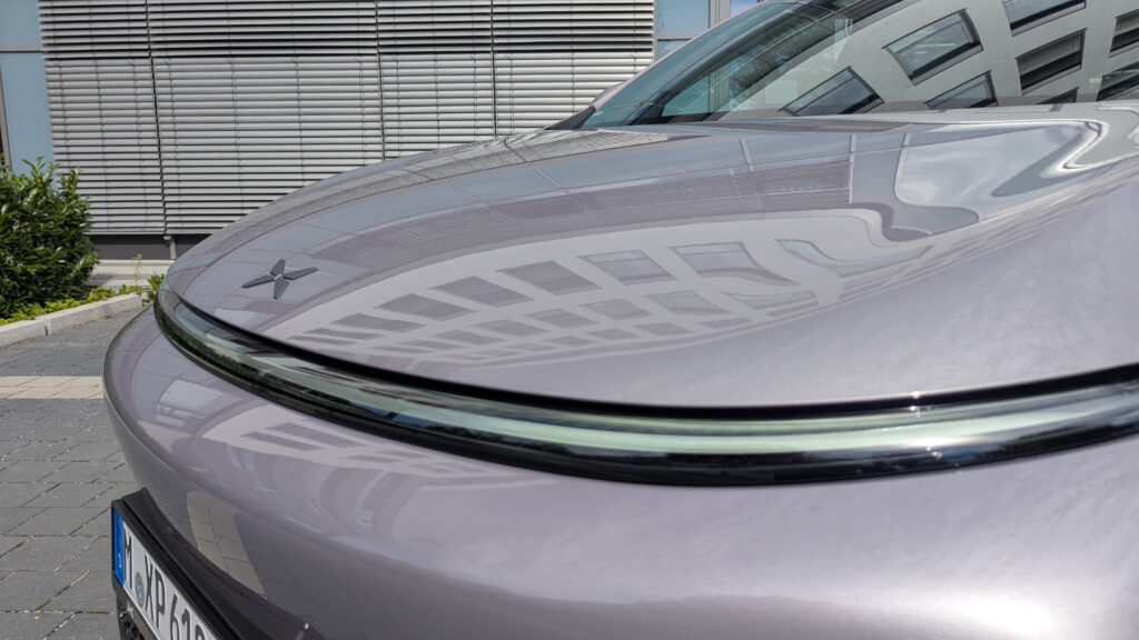 Nouveau bandeau continue à l'avant // Source : Raphaelle Baut pour Numerama Nouveau bandeau continue à l'avant // Source : Raphaelle Baut pour Numerama