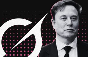 Depuis la fin décembre 2025, des hommes demandent massivement à Grok, l’IA développée par xAI, la société d’Elon Musk, via le réseau social X, de générer des images déshabillant des femmes. // Source : Numerama / Grok / Gage Skidmore