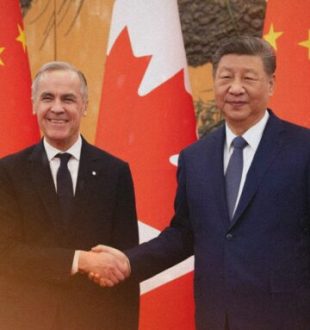 Mark Carney et Xi Jinping. // Source : Via X @MarkJCarney (photo recadrée et modifiée) Mark Carney et Xi Jinping. // Source : Via X @MarkJCarney (photo recadrée et modifiée)