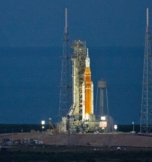 Artémis II. // Source : Flickr/Nasa HQ Photos (image modifiée)