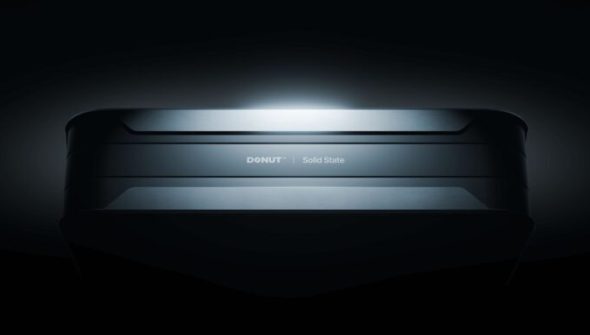 La startup Donut Lab promet de révolutionner l'électrique avec sa batterie solide. // Source : Donut Lab