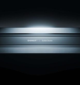 La startup Donut Lab promet de révolutionner l'électrique avec sa batterie solide. // Source : Donut Lab La startup Donut Lab promet de révolutionner l'électrique avec sa batterie solide. // Source : Donut Lab