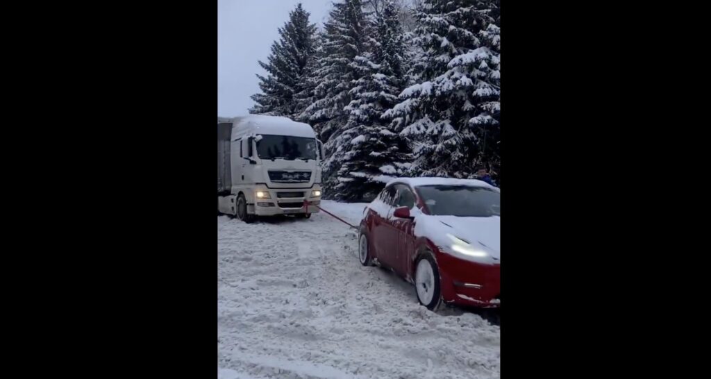 Le couple initial de la Tesla est la formule magique // Source : Devana sur X