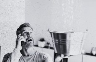 faille mal bouchée // Source : Montage Numerama faille mal bouchée // Source : Montage Numerama