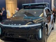 Cette voiture futuriste sera bientôt partout dans les grandes villes américaines. Cette voiture futuriste sera bientôt partout dans les grandes villes américaines.