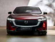 La Mazda 6e (2025). // Source : Mazda