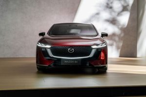 La Mazda 6e (2025). // Source : Mazda