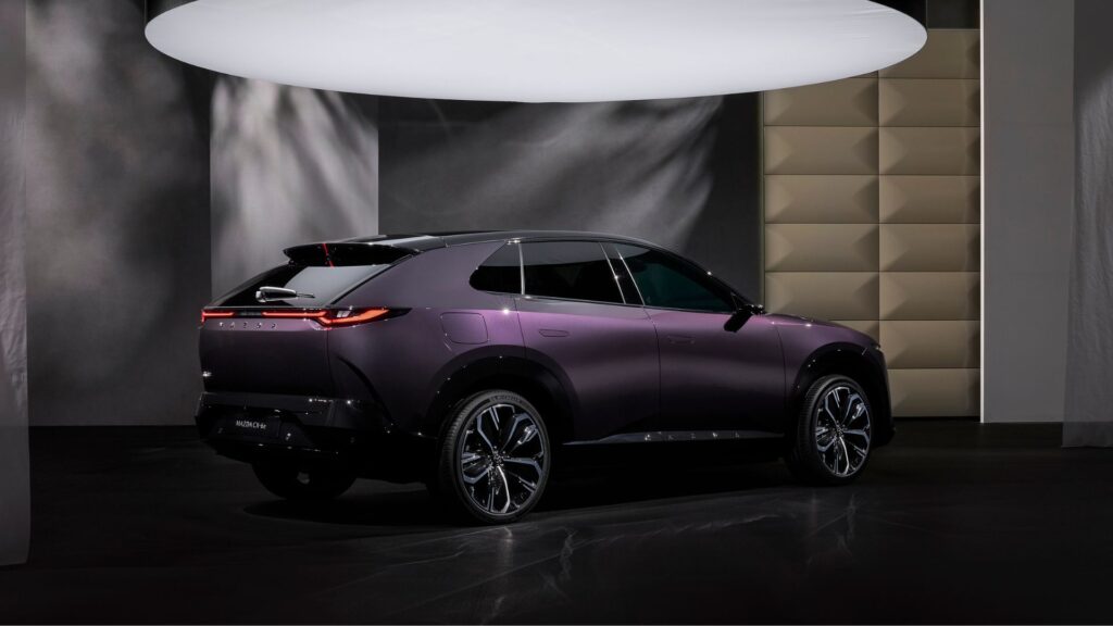 Le Mazda CX-6e (2026). // Source : Mazda