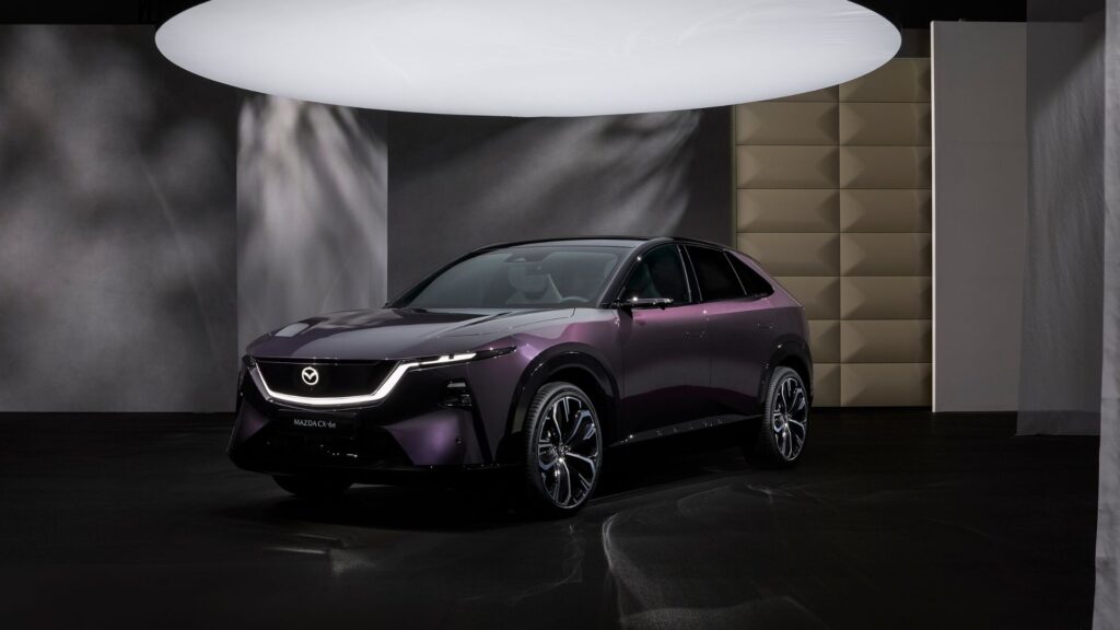 Le Mazda CX-6e (2026). // Source : Mazda