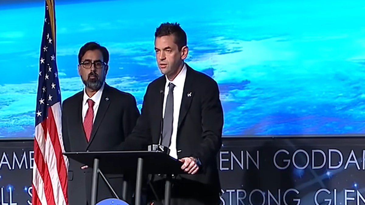 Amit Kshatriya et Jared Isaacman en conférence de presse pour la Nasa. Capture d'écran Nasa