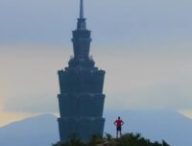 Skyscraper Live _ Official Trailer _ Netflix 0-52 screenshot