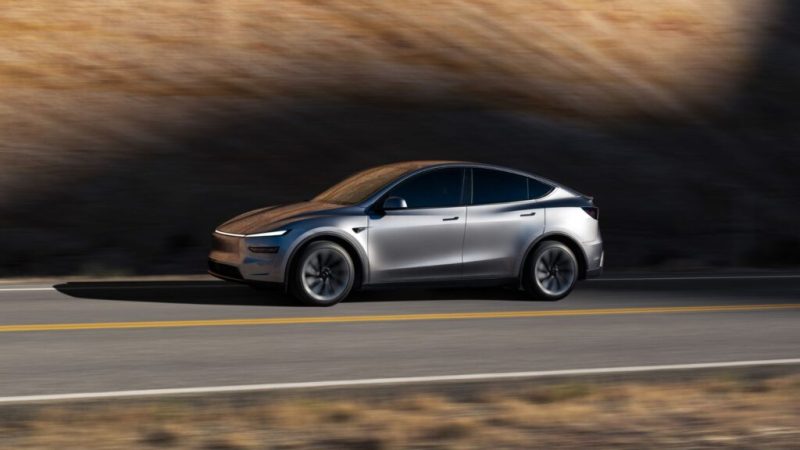 Le Tesla Model Y à 7 places est enfin une réalité et ce n&rsquo;est pas la seule nouveauté en 2026