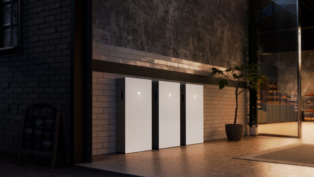 Les Tesla Powerwall 3. // Source : Tesla Les Tesla Powerwall 3. // Source : Tesla