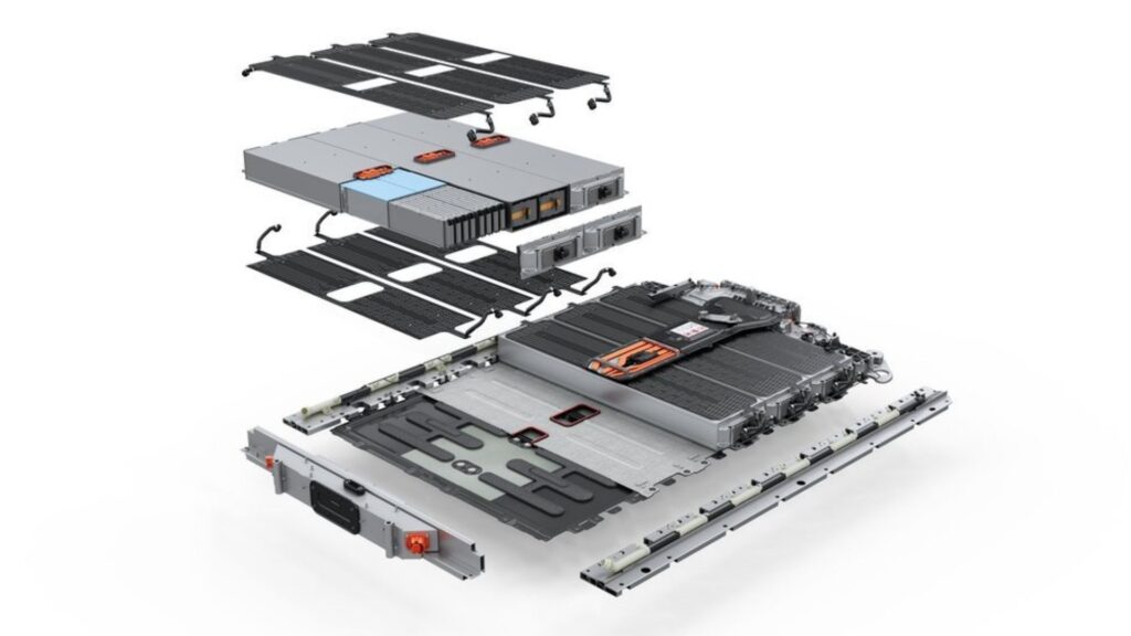 Numerama a visit&eacute; l'usine Porsche o&ugrave; est fabriqu&eacute;e la batterie du nouveau Cayenne Electric // Source : Porsche