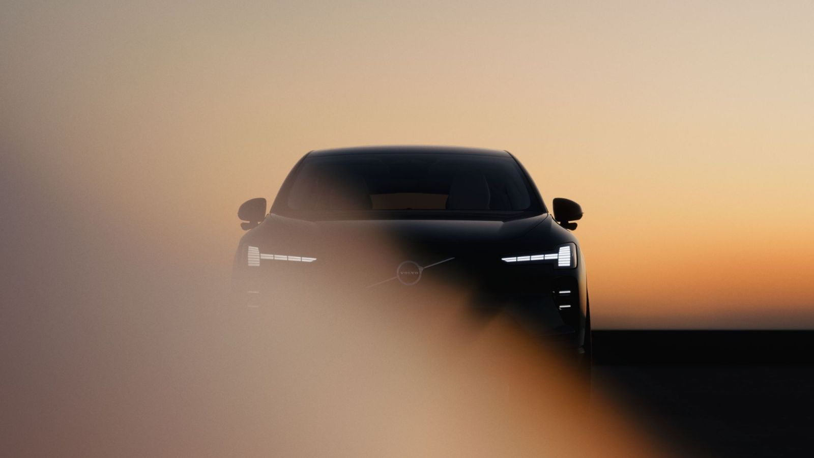Volvo veut ridiculiser BMW et Tesla avec son nouveau SUV électrique à 810 km d’autonomie
