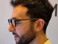 Les branches sont extrêmement fines par rapport aux Meta Ray-Ban. // Source : Numerama