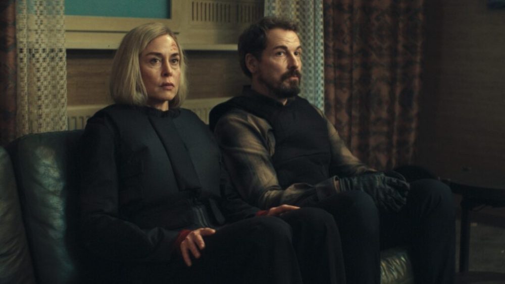 Unfamiliar // Source : Netflix