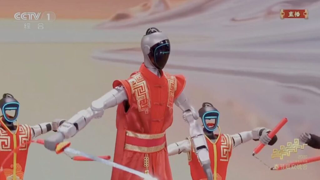 H2, robot pleine taille d&rsquo;environ 1,80 m pour 70 kg, dans le r&ocirc;le d&rsquo;un &laquo; Grand Ma&icirc;tre d&rsquo;&Eacute;p&eacute;e &raquo;. // Source : @zhao_dashuai sur X