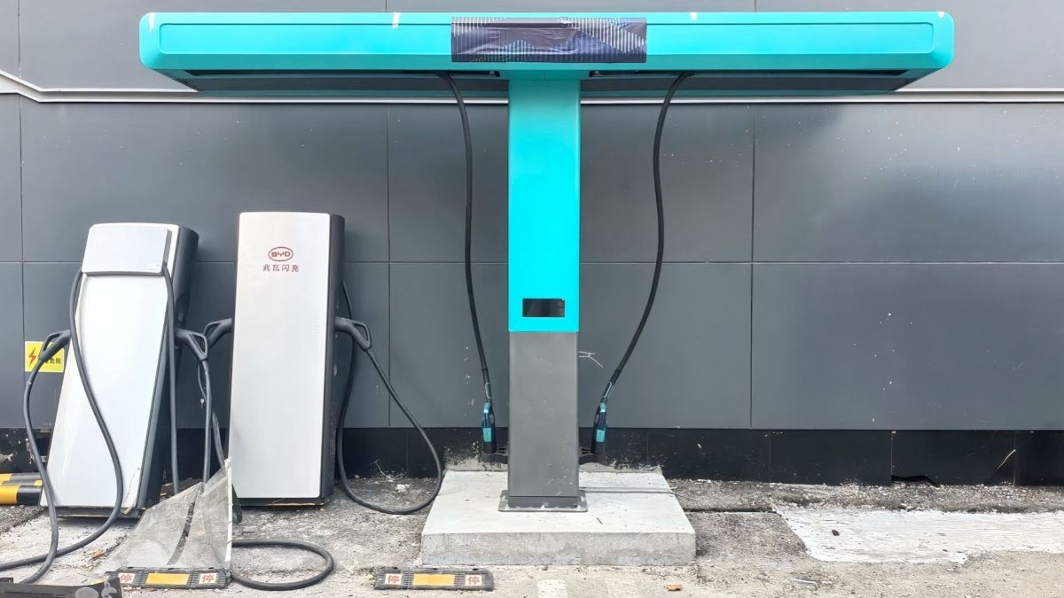 BYD commence à déployer ses bornes de recharge Megawatt. // Source : Wangsiji via CarNewsChina